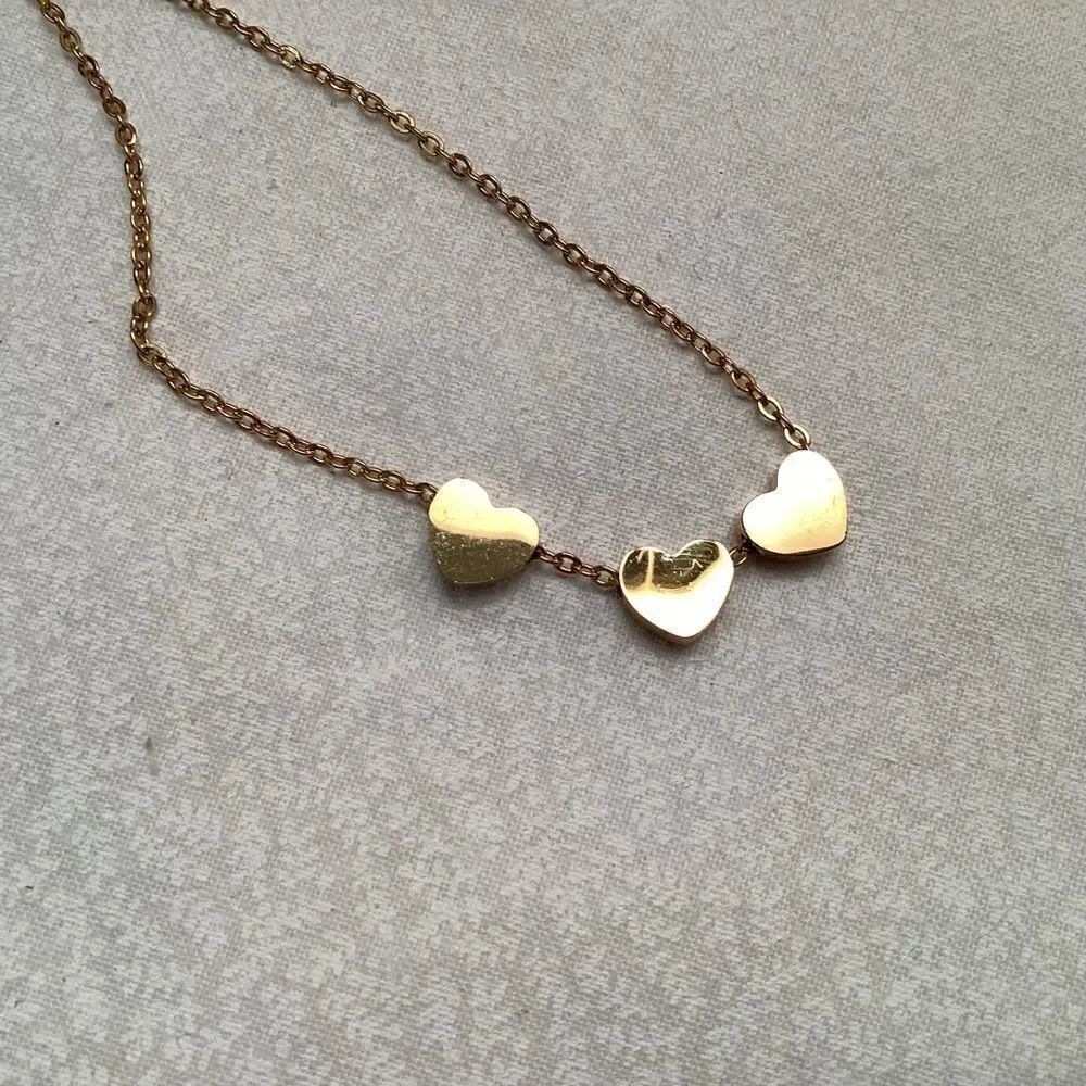 Dainty Goldtone 3 Hearts Necklace Adjustable